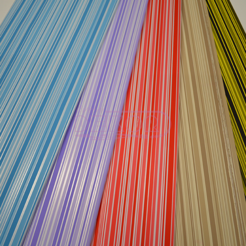 Ukrasni papir u više boja