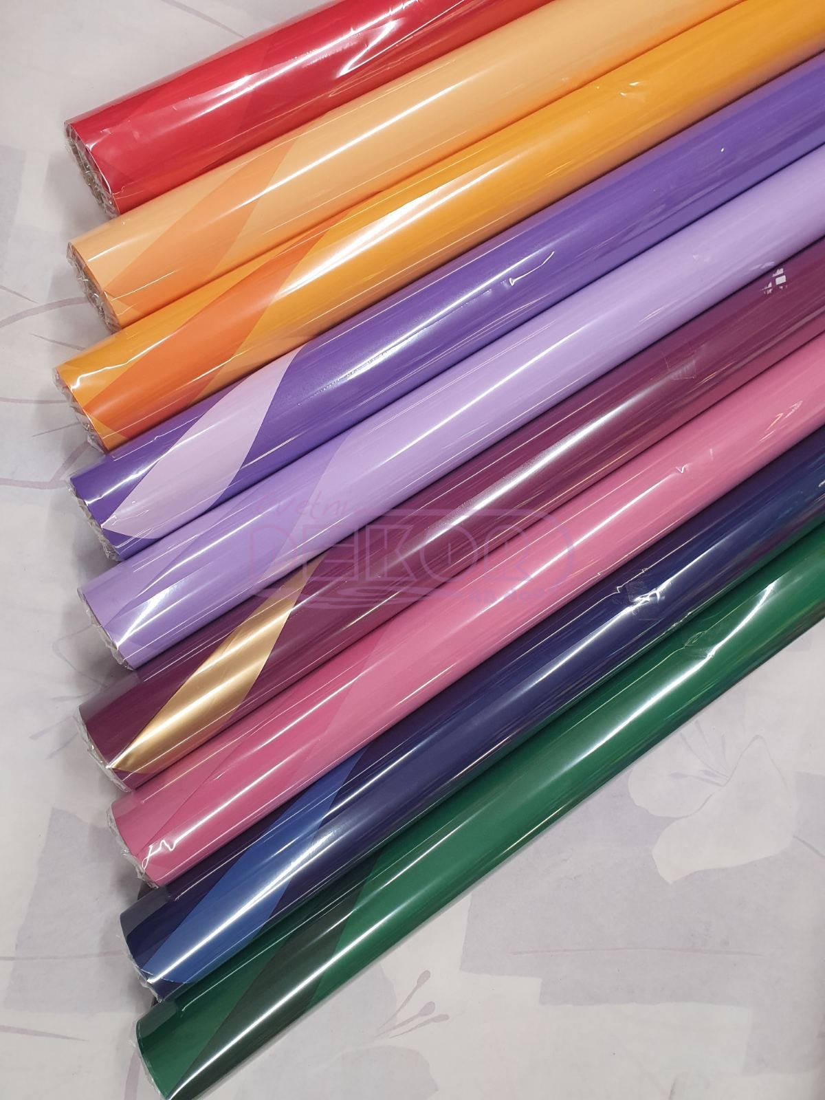 rolna kartopak sa dva lica u više boja