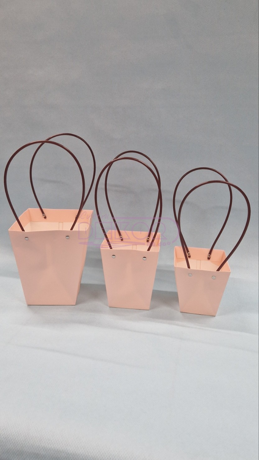 roze kese za cveće u različitim dimenzijama