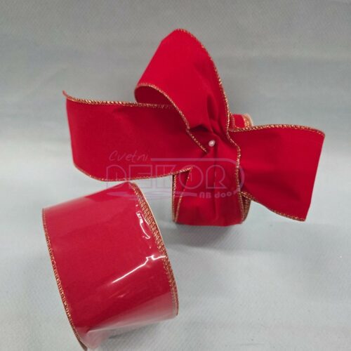 crvena plišana ukrasna traka