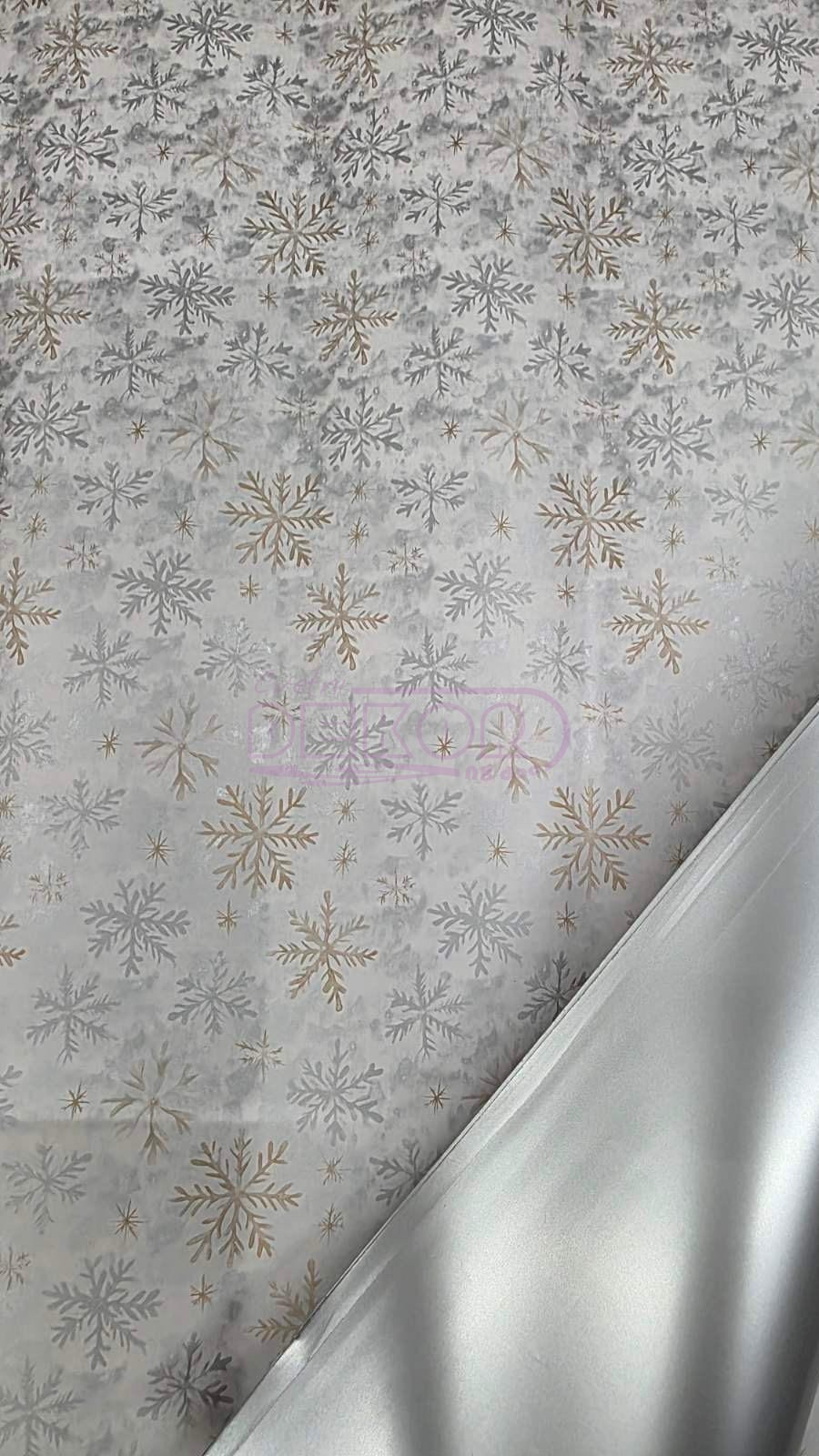 novogodišnji ukrasni papir srebrne boje